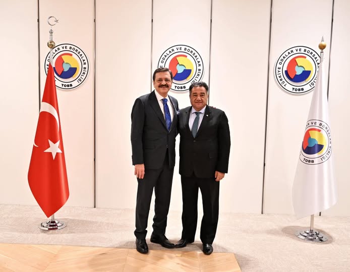 Bakanmzn TOBB Bakan M.Rifat  HSARCIKLIOLU'na Ziyareti...